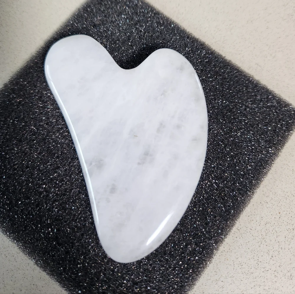 Artistry Natural Quartzite Gua Sha ~White **NEW - Picture 5 of 5